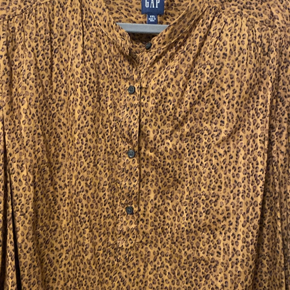 GAP Women's Leopard Print Blouse
XXL - Picture 2 of 3
